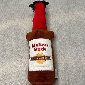 Makers Bark Whiskey Bottle Cruncher Plush Dog Toy NWT Puppy Funny Gift